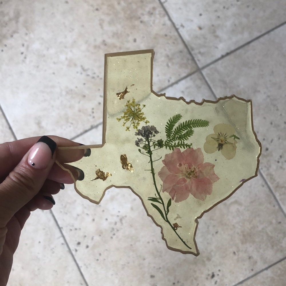 Texas state dipped resin coaster with dried flowers and Gold leaf
